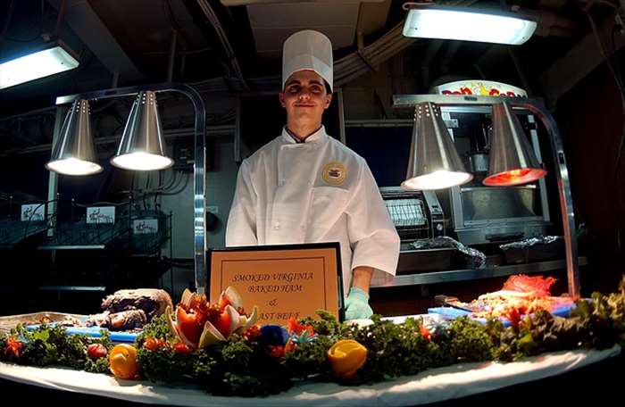 Comment embaucher un chef à domicile pour un dîner de Noël ?