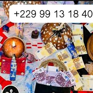 AFRIQUE PORTE MONNAIE MAGIQUE EN DOLLARS AU CANADA +229 99 13 18 40 , un restaurateur à Bayonne
