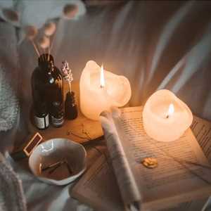 Togbe ifa , un préparateur de plats cuisinés à Le Moule