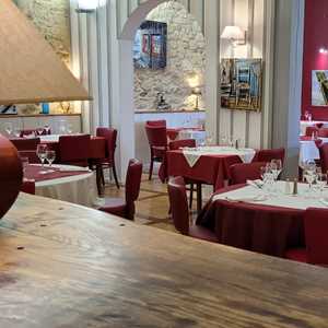 sarl laura, un restaurant à Libourne